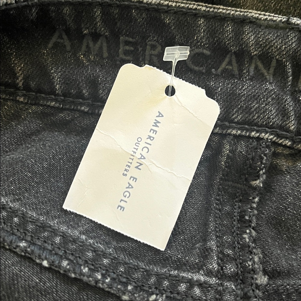 NWT American Eagle Distressed Black Denim Mom Shorts size 4 - Picture 11 of 11